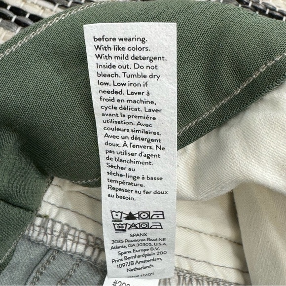 Spanx Stretch Twill Short Stone Wash Camo Pull On Size Large - Picture 10 of 10